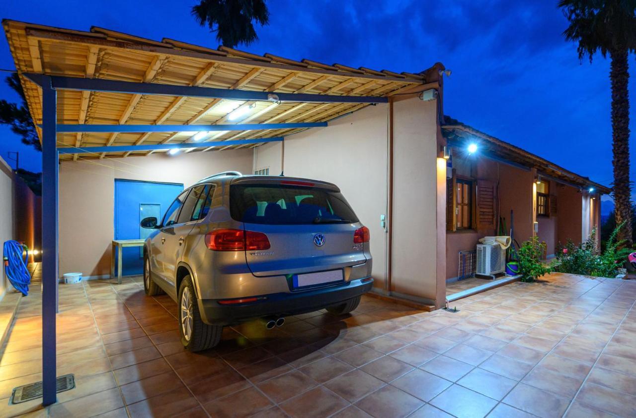 Cozy Small Smart Villa With Private Pool Mikri Mantineia Kalamata Esterno foto